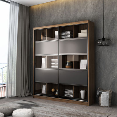 Tủ sách bằng gỗ rắn có cửa kính